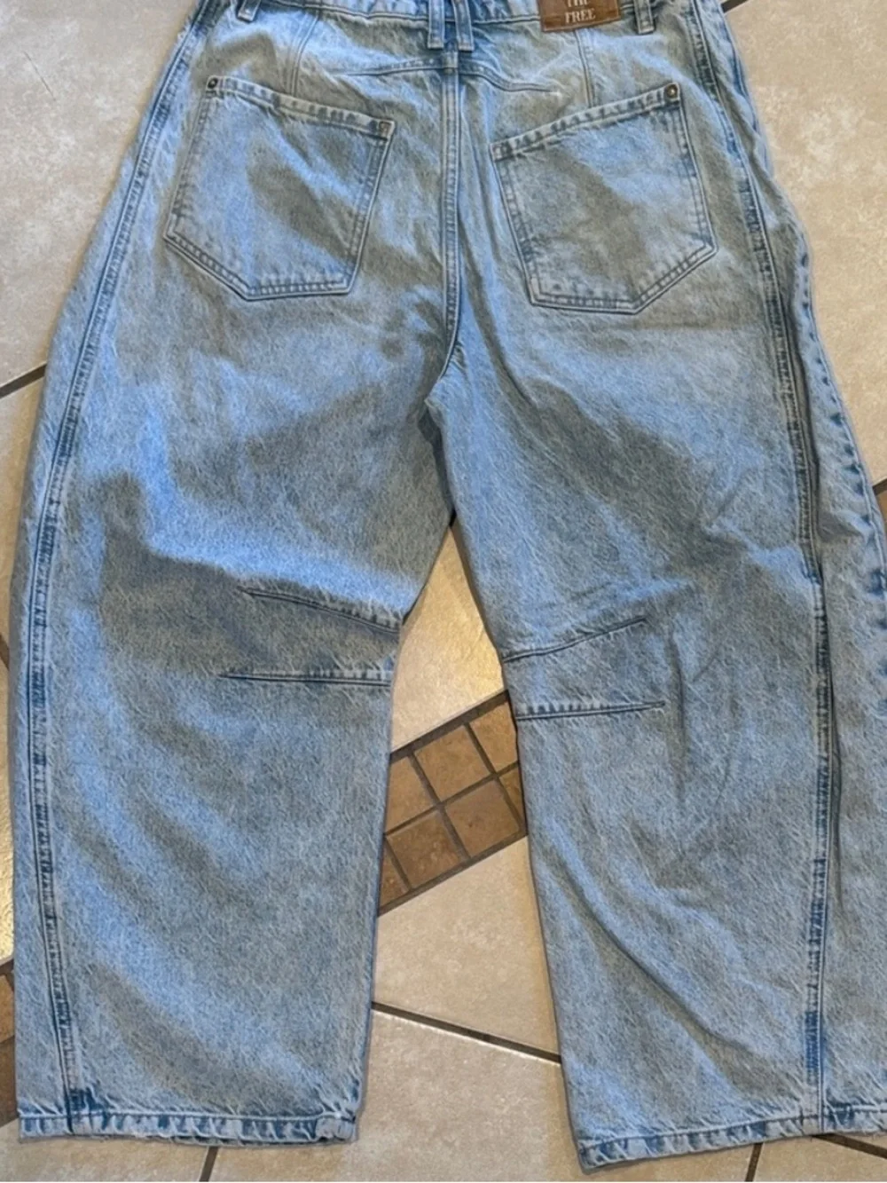 Free People Good luck barrel jeans - Picture 2 of 5